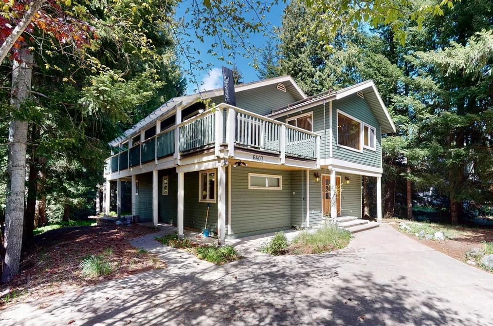 6407 EASY STREET, Whistler, BC — Residential for Sale - Photo 2