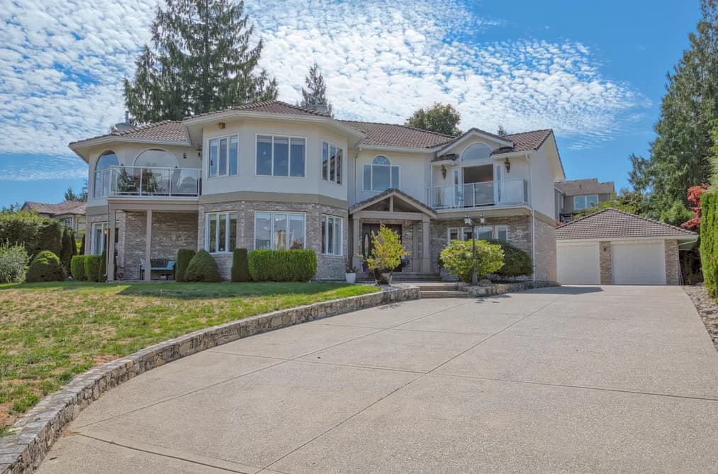 6453 N GALE AVENUE, Sechelt, BC — Residential for Sale - Main Photo