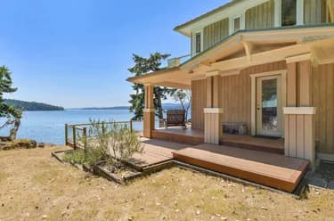 House for sale at 647 Dinner Bay Road Mayne Island British Columbia - MLS: R3148958