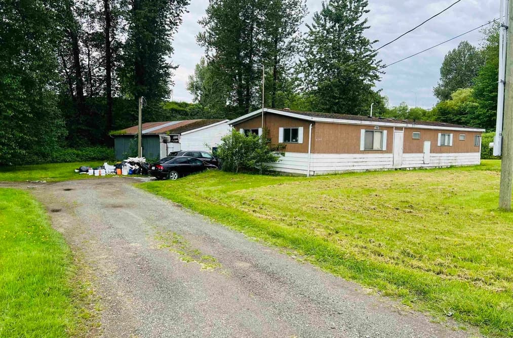 6477 RIVERSIDE STREET, Abbotsford, BC — Residential for Sale - Photo 2