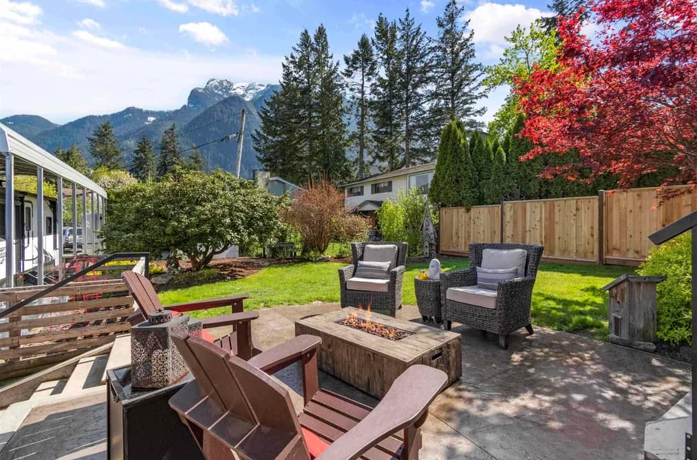 650 PARK STREET, Hope, BC — Residential for Sale - Main Photo