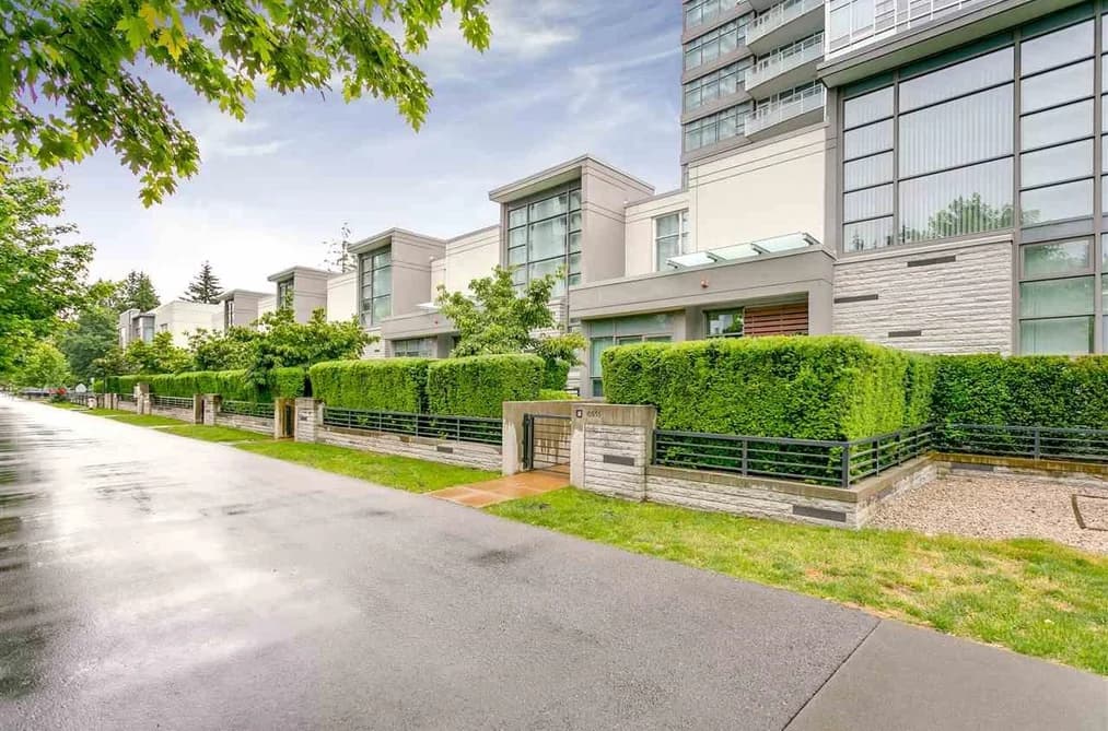 6515 NELSON AVENUE, Burnaby, BC — Residential for Sale - Photo 2