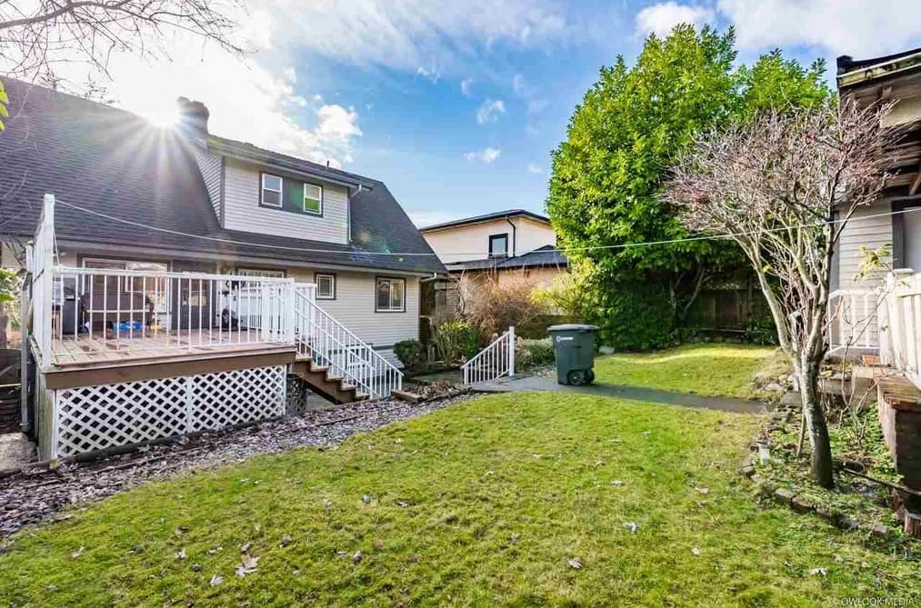 6537 NEVILLE STREET, Burnaby, BC — Residential for Sale - Photo 2