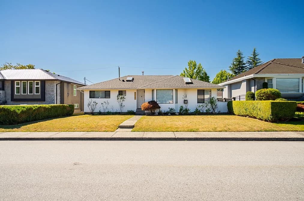 6546 DUNNEDIN STREET, Burnaby, BC — Residential for Sale - Photo 2
