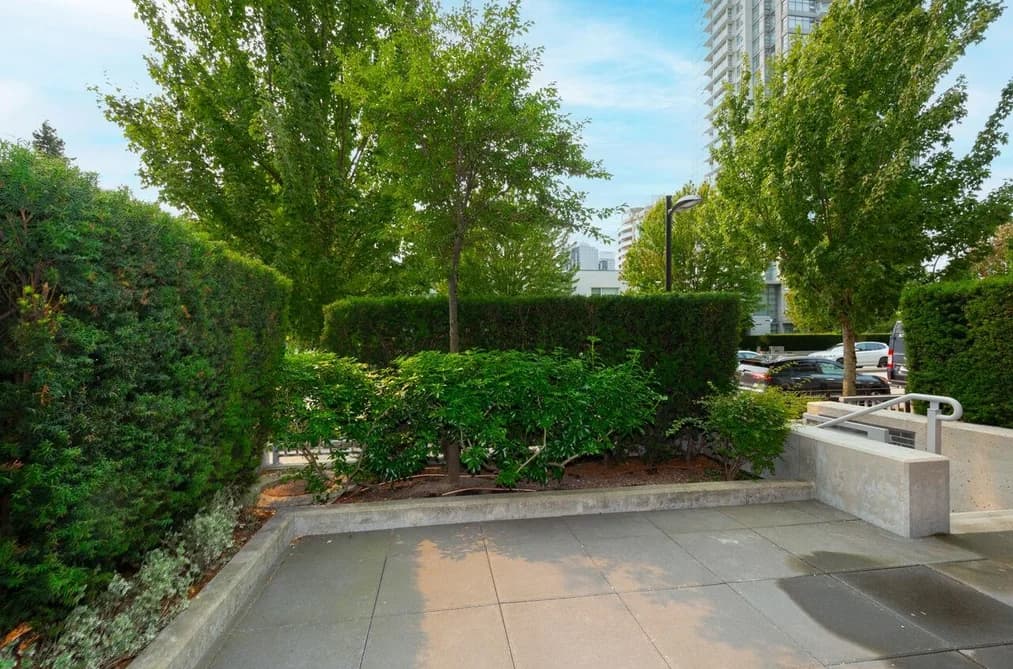 6556 NELSON AVENUE, Burnaby, BC — Residential for Sale - Photo 2