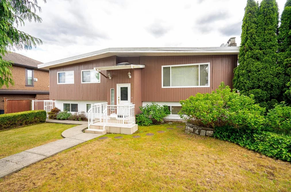 6565 SUMAS DRIVE, Burnaby, BC — Residential for Sale - Photo 2