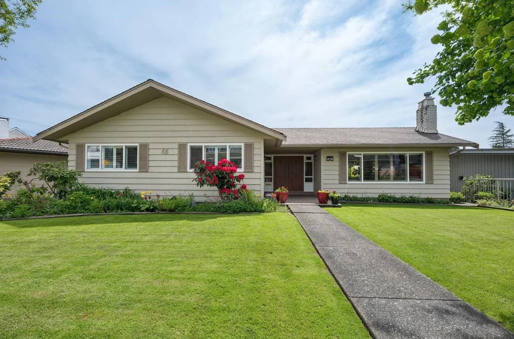 66 COURTNEY CRESCENT, New Westminster, BC — Residential for Sale - Main Photo