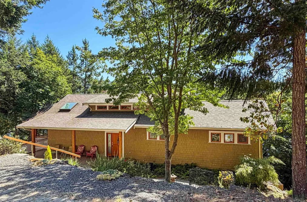 6608 RAZOR POINT ROAD, Pender Island, BC — Residential for Sale - Main Photo
