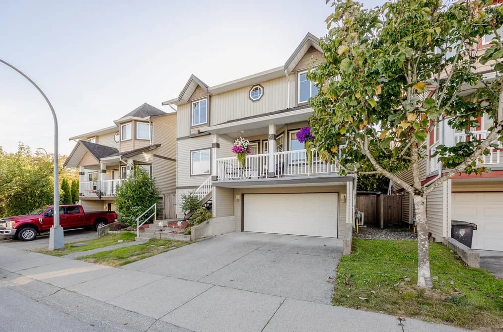 6615 205 STREET, Langley, BC — Residential for Sale - Photo 2