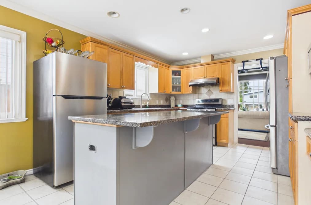 6615 DUFFERIN, Burnaby, BC — Residential for Sale - Photo 2