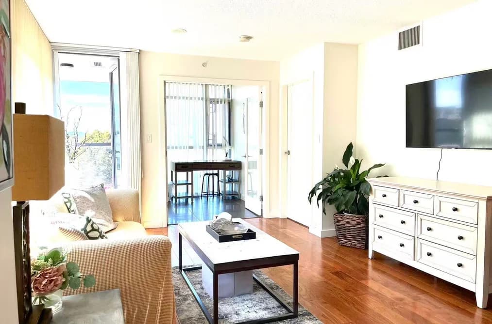662 2080 W BROADWAY, Vancouver, BC — Residential for Sale - Photo 2