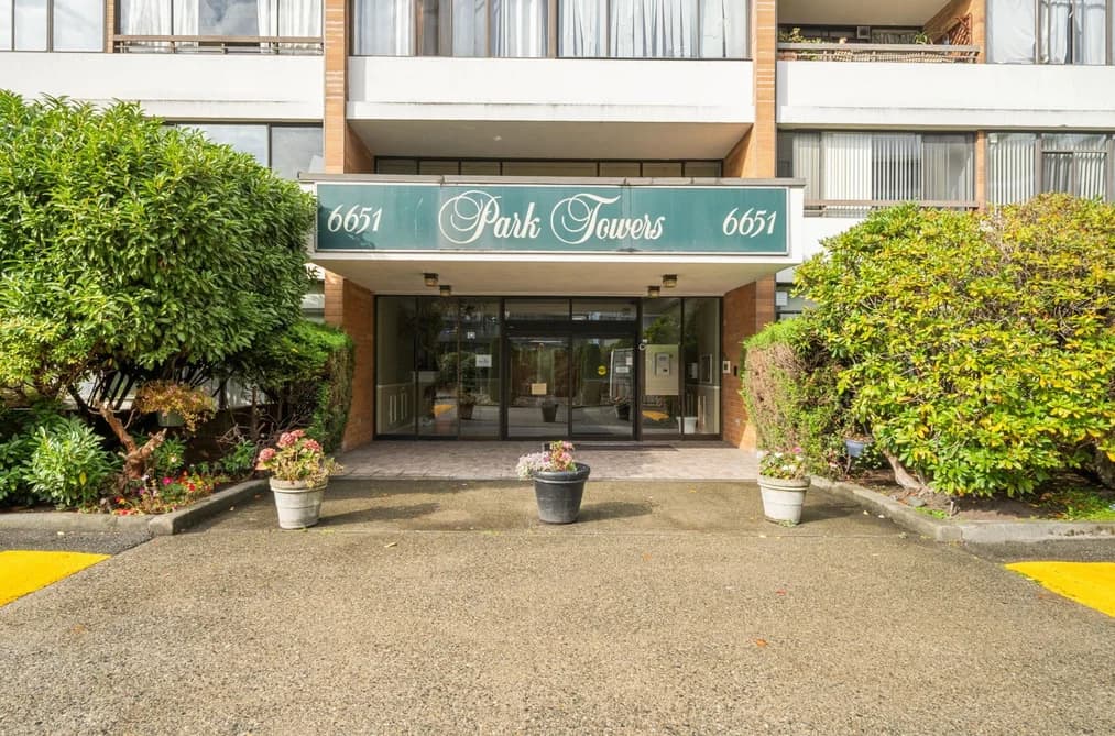 6651 MINORU BOULEVARD, Richmond, BC — Residential for Sale - Photo 2