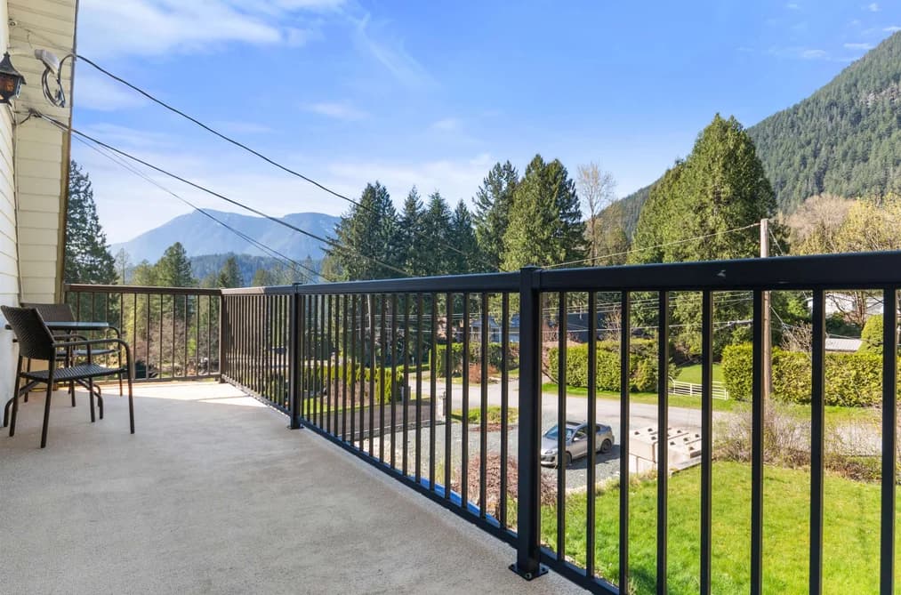 66662 SUMMER ROAD, Hope, BC — Residential for Sale - Main Photo