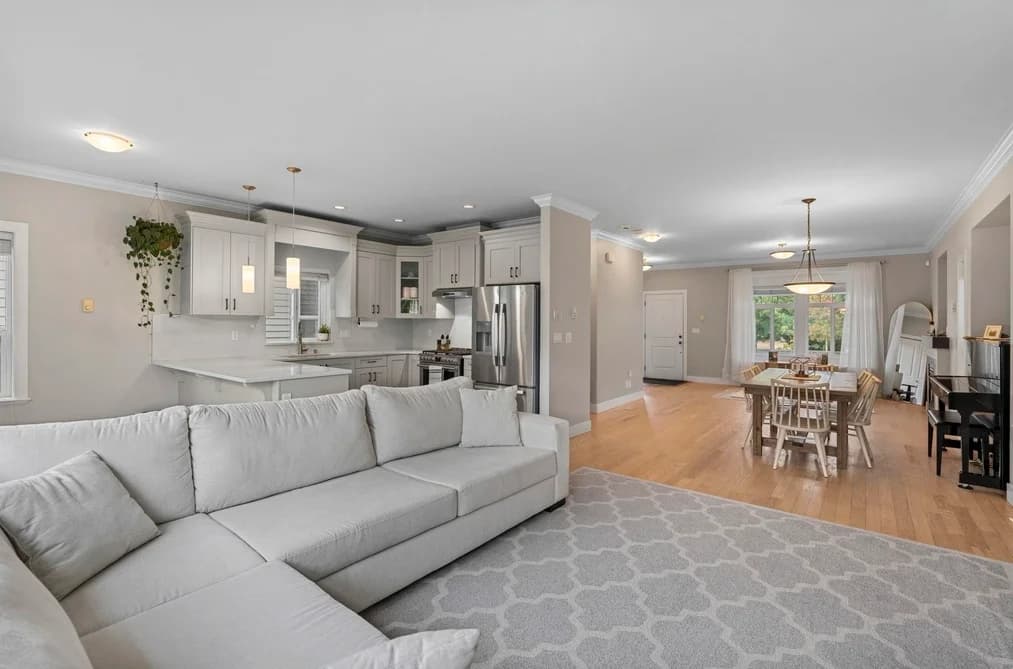 6679 193 STREET, Surrey, BC — Residential for Sale - Photo 2