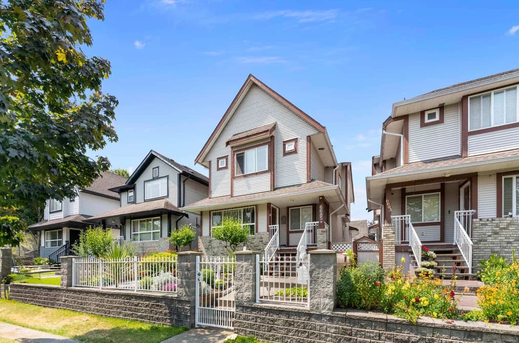 6685 127TH STREET, Surrey, BC — Residential for Sale - Main Photo