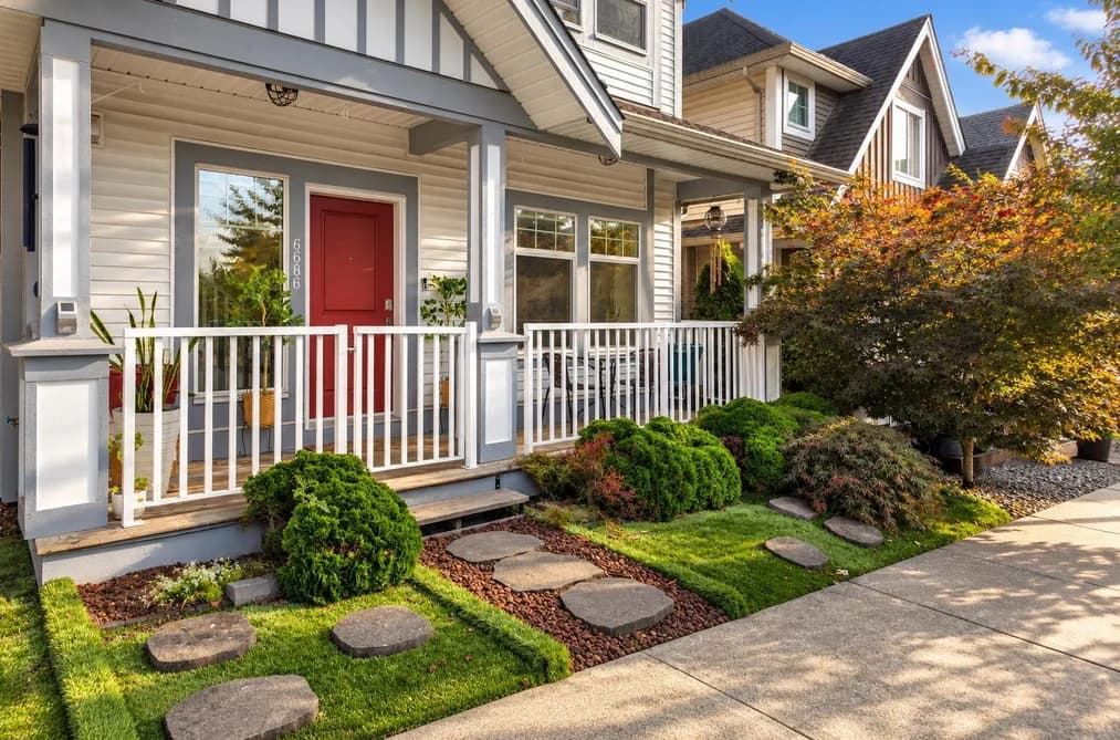 6686 192 STREET, Surrey, BC — Residential for Sale - Photo 2
