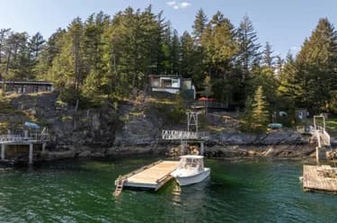House for sale at 671 Bowen View Road Gambier Island British Columbia - MLS: R3118982