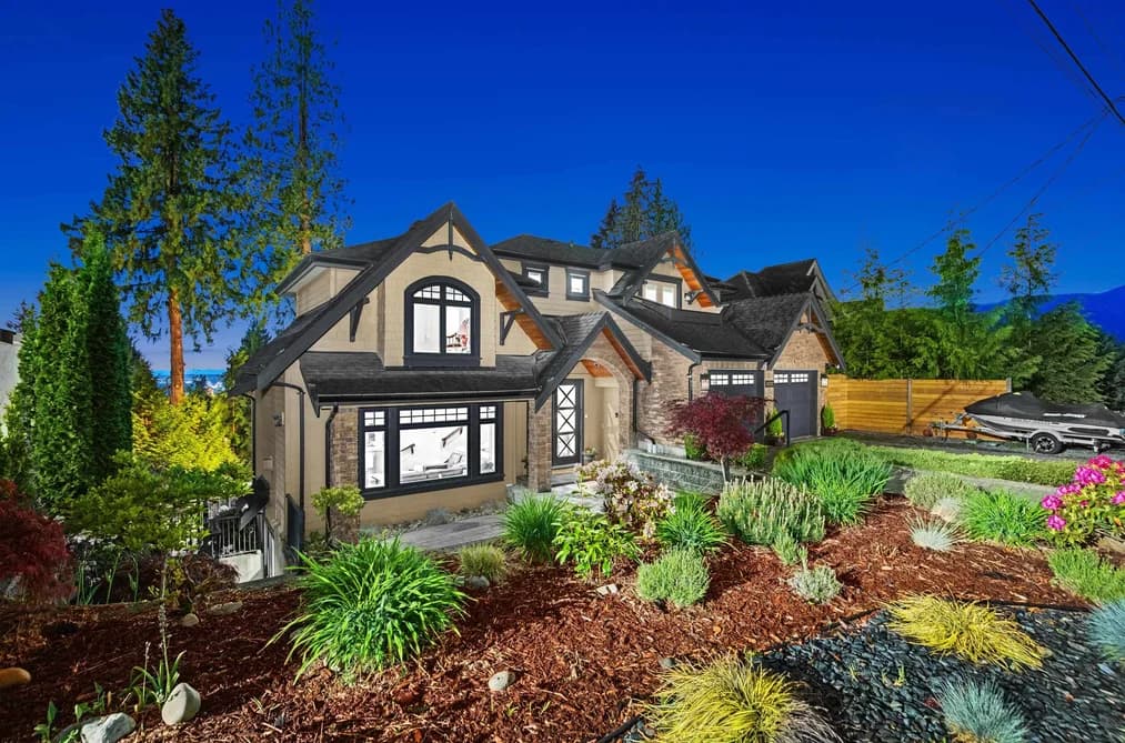 673 SYLVAN AVENUE, North Vancouver, BC — Residential for Sale - Photo 2