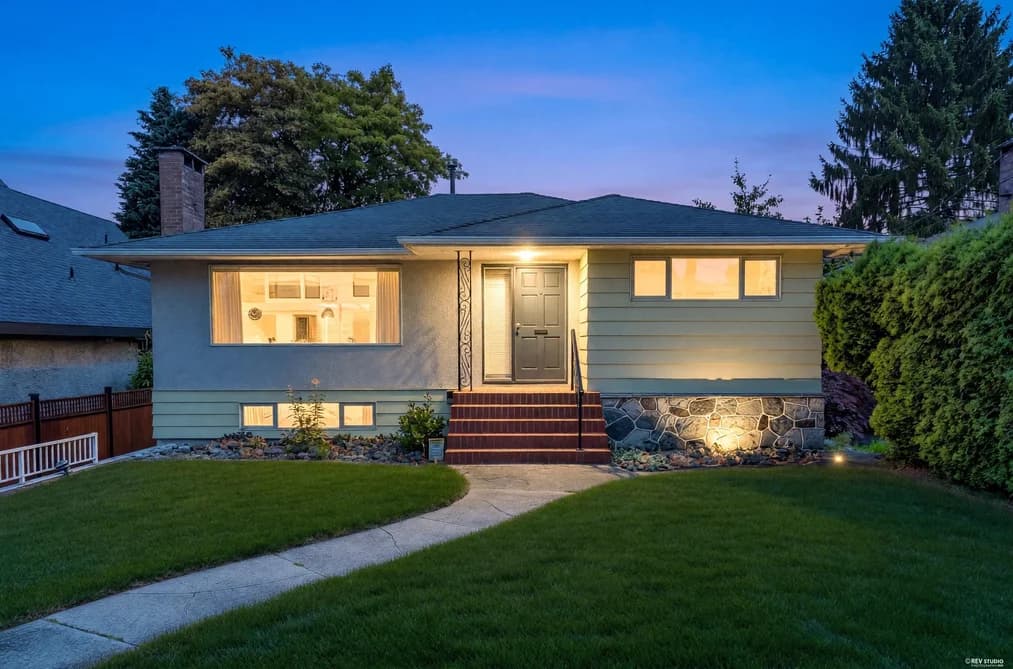 6730 6TH STREET, Burnaby, BC — Residential for Sale - Main Photo
