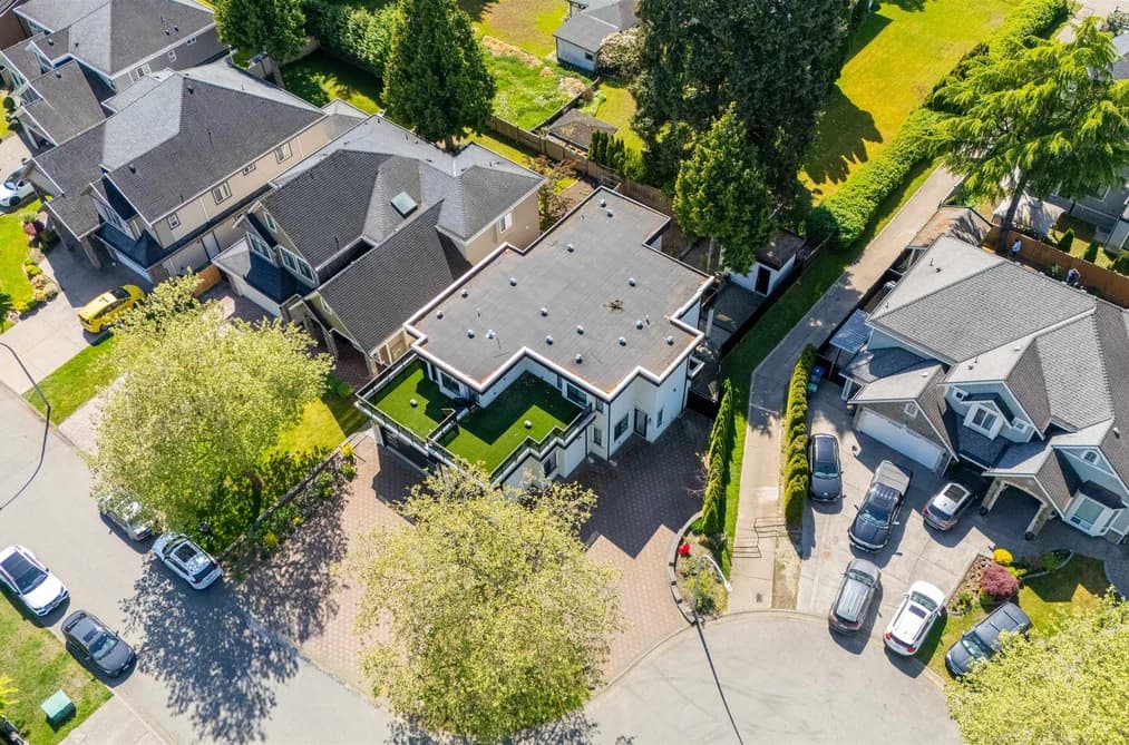 6735 130A STREET, Surrey, BC — Residential for Sale - Photo 2