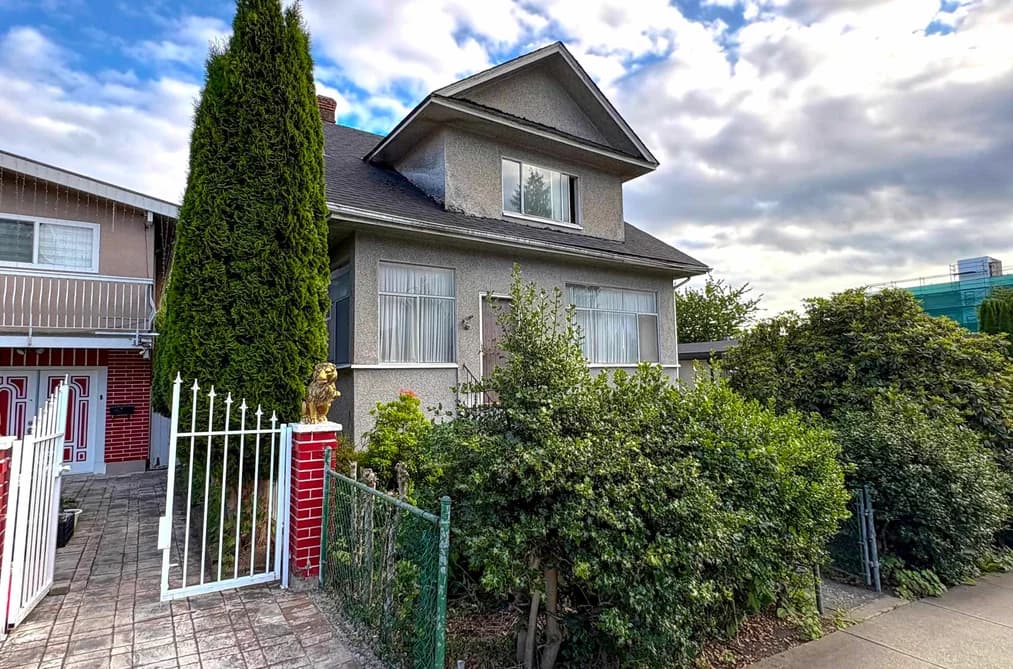 676 E KING EDWARD AVENUE, Vancouver, BC — Residential for Sale - Photo 2