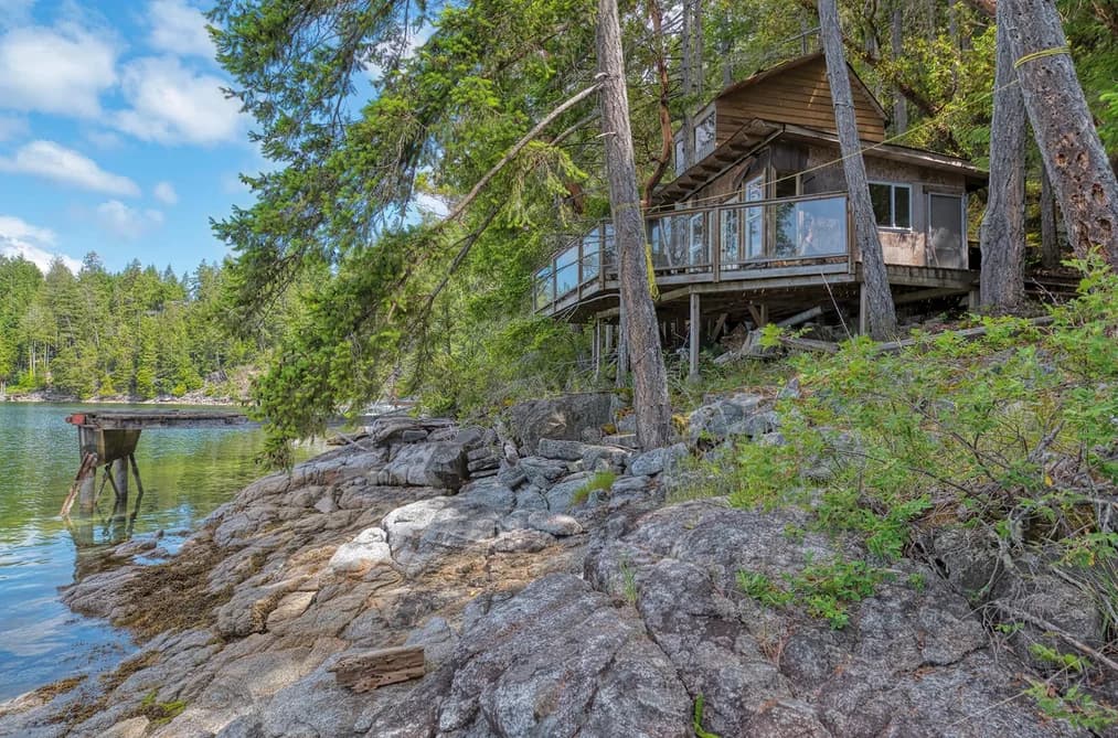 6761 SANDY HOOK TRAIL, Sechelt, BC — Residential for Sale - Photo 2