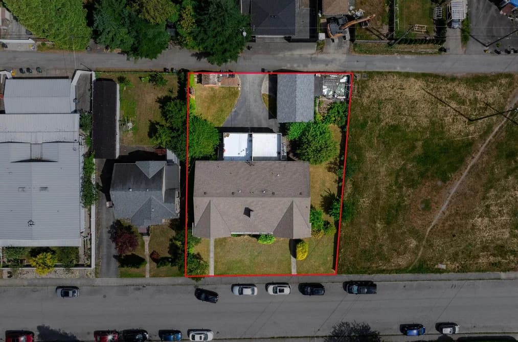 6775 -6777 BALMORAL STREET, Burnaby, BC — Residential Income for Sale - Main Photo