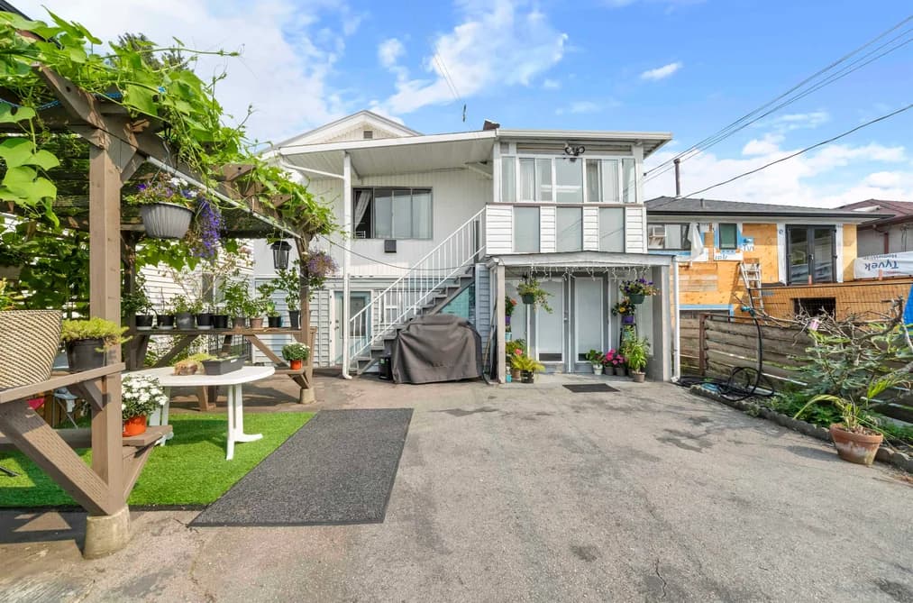 6777 KERR STREET, Vancouver, BC — Residential for Sale - Photo 2