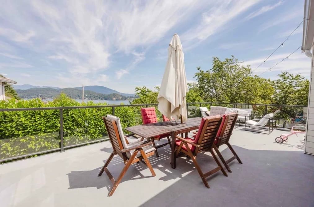 679 CORLETT ROAD, Gibsons, BC — Residential for Sale - Photo 2