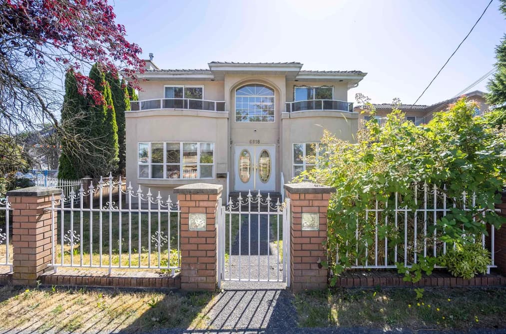 6818 GILLEY AVENUE, Burnaby, BC — Residential for Sale - Main Photo