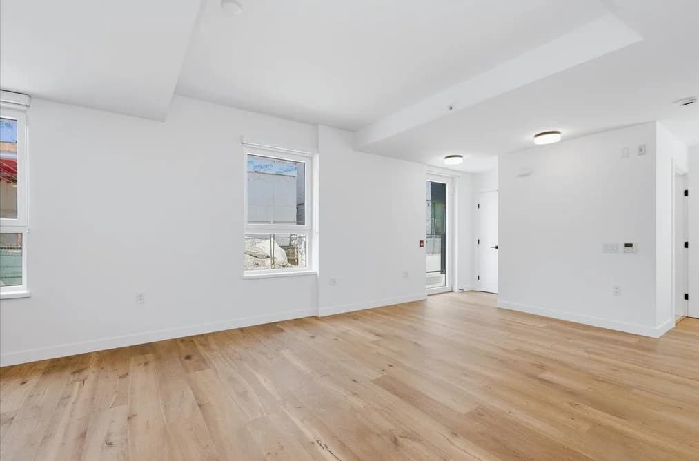 6833 CAMBIE STREET, Vancouver, BC — Residential for Sale - Photo 2