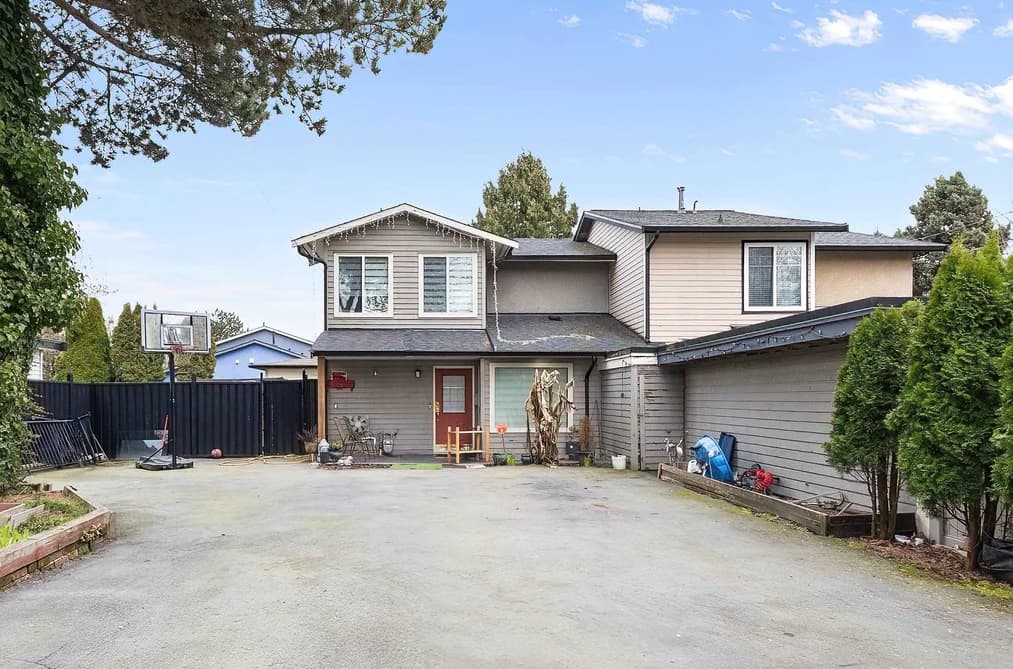 6860 134 STREET, Surrey, BC — Residential for Sale - Photo 2