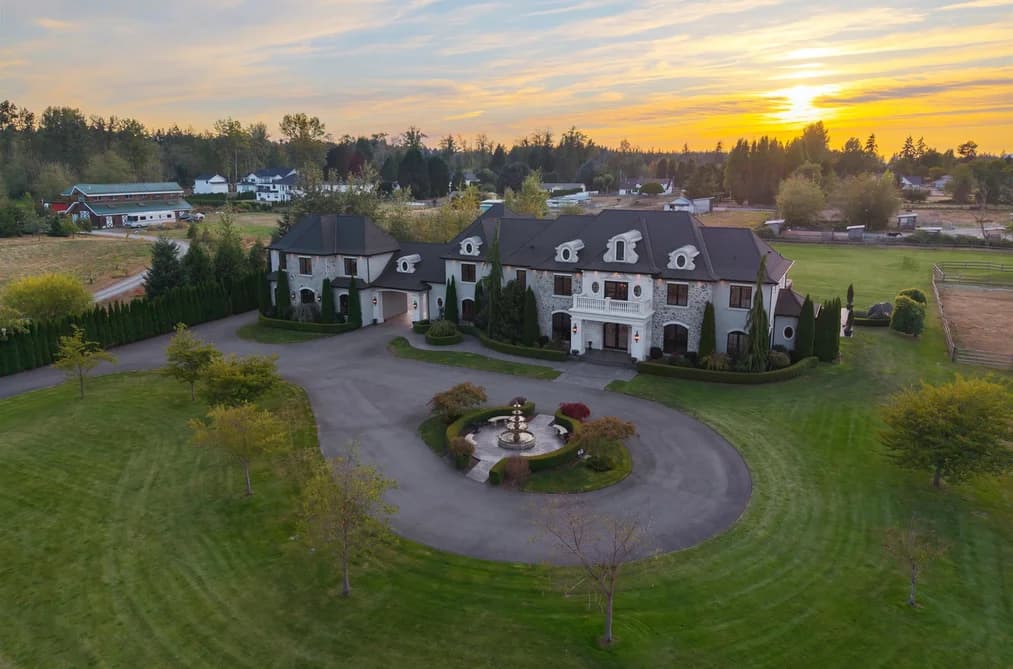 687 204TH STREET, Langley, BC — Residential for Sale - Main Photo