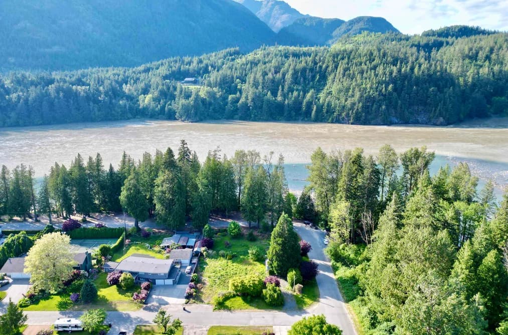 689 HAZEL STREET, Hope, BC — Land for Sale - Main Photo