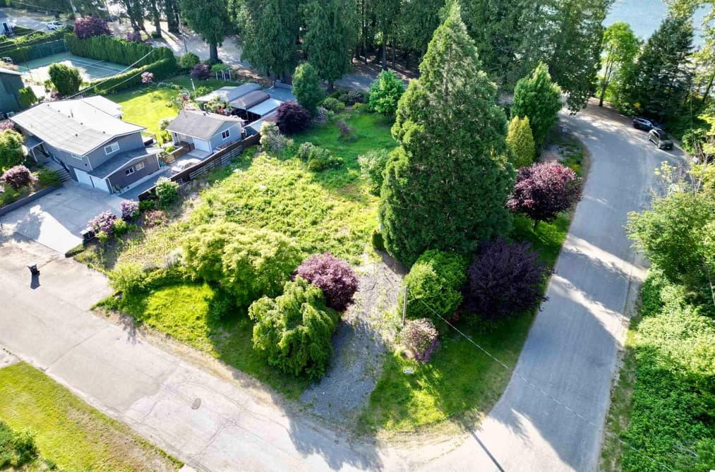 689 HAZEL STREET, Hope, BC — Land for Sale - Photo 2