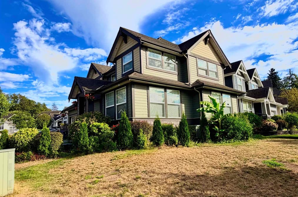 6898 177 STREET, Surrey, BC — Residential for Sale - Photo 2