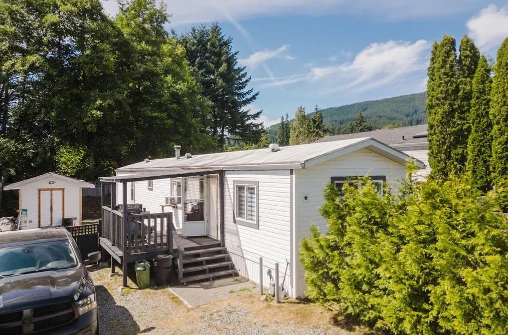 69 1413 SUNSHINE COAST HIGHWAY, Gibsons, BC — Residential for Sale - Photo 2