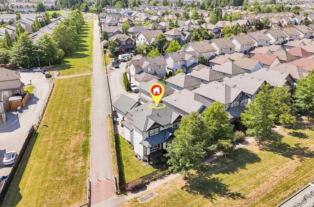 6925 196 STREET, Surrey, BC — Residential for Sale - Photo 2