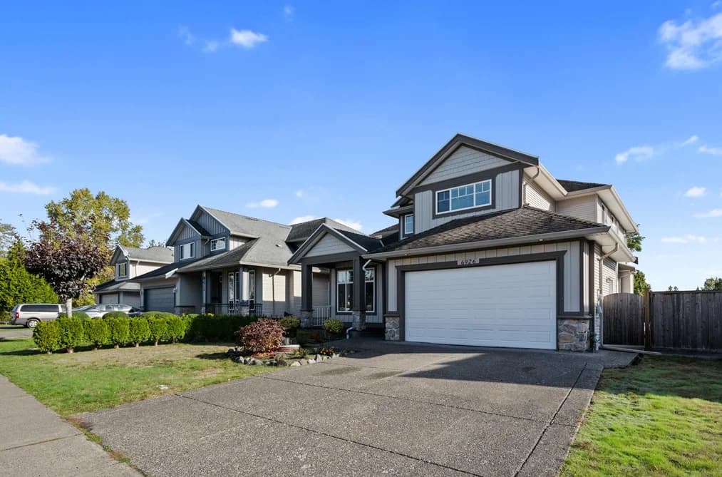 6926 150 STREET, Surrey, BC — Residential for Sale - Photo 2