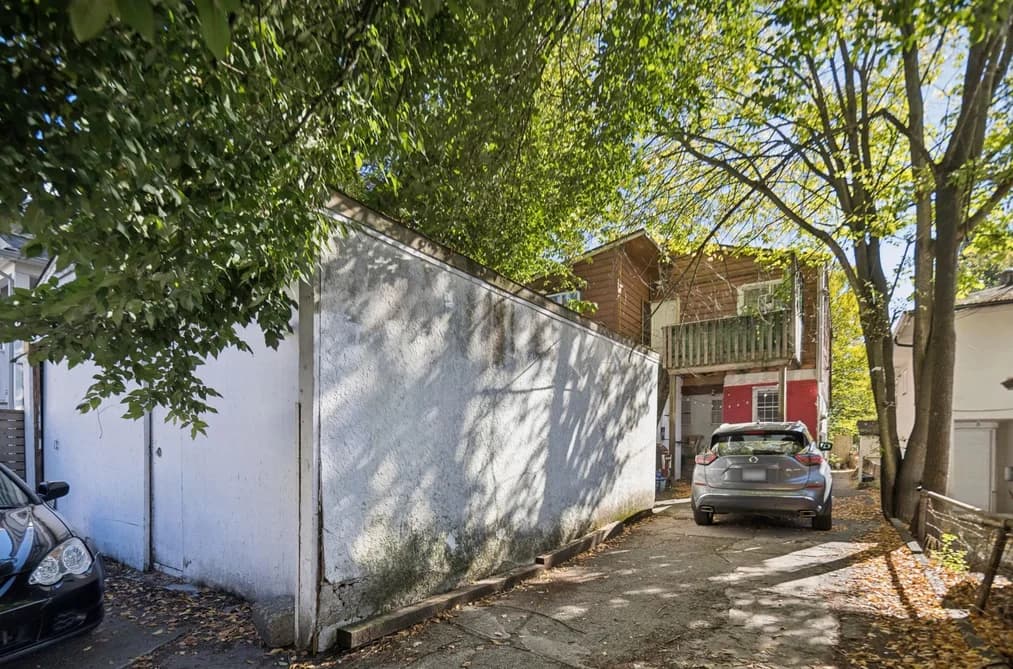 695 E 12TH AVENUE, Vancouver, BC — Residential for Sale - Photo 2