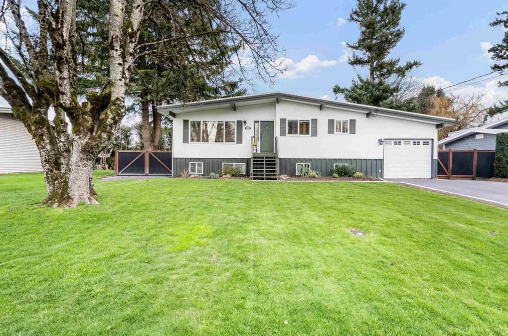 6970 CENTENNIAL DRIVE, Chilliwack, BC — Residential for Sale - Main Photo