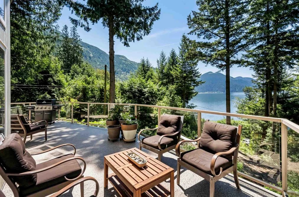 6970 ROCKWELL DRIVE, Harrison Hot Springs, BC — Residential for Sale - Main Photo