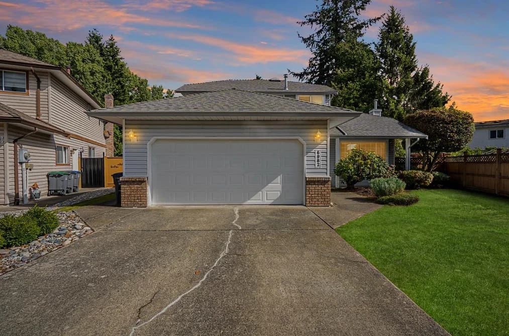 6982 128A STREET, Surrey, BC — Residential for Sale - Photo 2