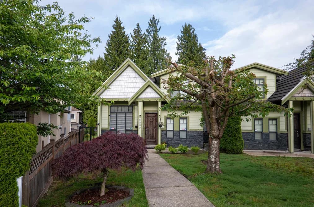 6982 BURNS COURT, Burnaby, BC — Residential for Sale - Photo 2