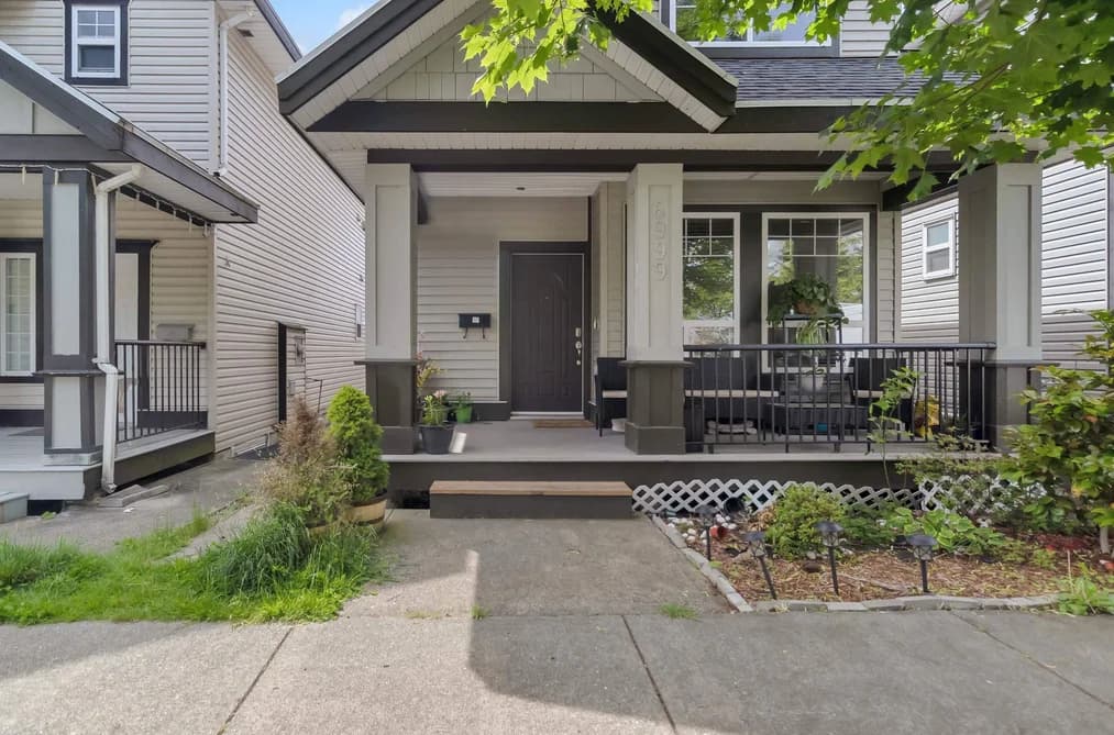 6999 144A STREET, Surrey, BC — Residential for Sale - Photo 2