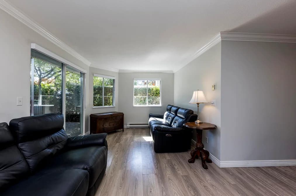 7 249 E 4TH STREET, North Vancouver, BC — Residential for Sale - Photo 2