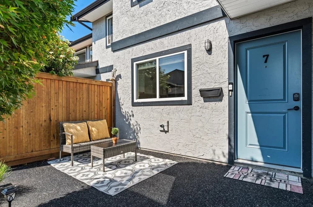 7 45927 LEWIS AVENUE, Chilliwack, BC — Residential for Sale - Photo 2