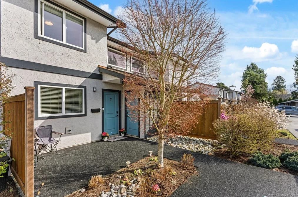 7 45927 LEWIS AVENUE, Chilliwack, BC — Residential for Sale - Photo 2