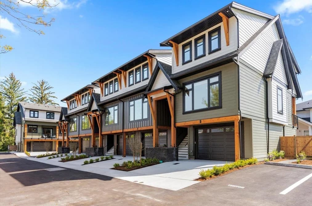 7 46106 RIVERSIDE DRIVE, Chilliwack, BC — Residential for Sale - Photo 2