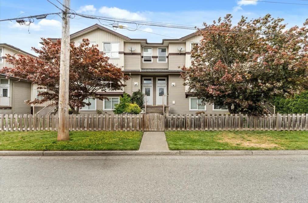 7 46345 PRINCESS AVENUE, Chilliwack, BC — Residential for Sale - Main Photo